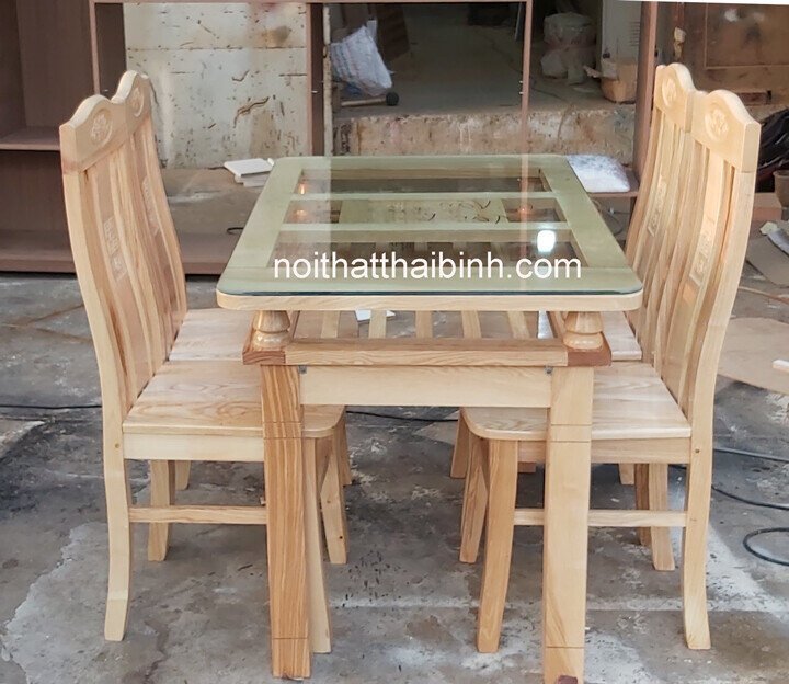 Bộ bàn ăn gỗ sồi 4 ghế Bộ bàn ăn gỗ sồi 4 ghế MS 9978 - chi tiết vân gỗ tự nhiên