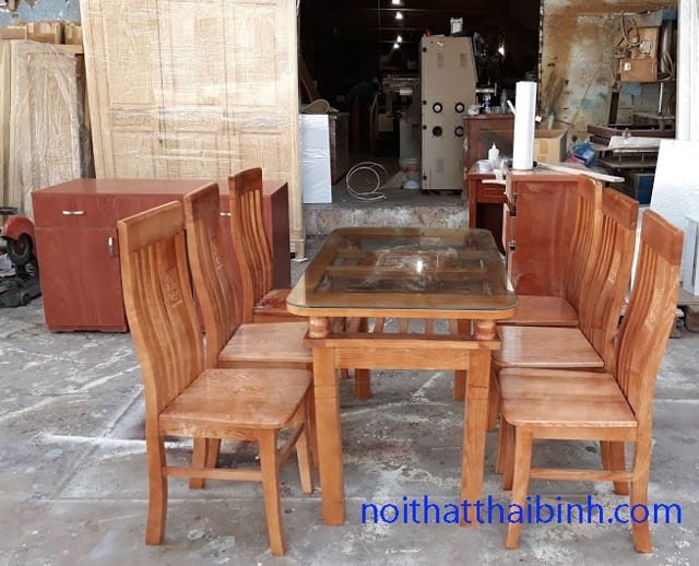 Bộ bàn ăn gỗ xoan đào Bộ bàn ăn gỗ xoan đào MS 9752 - nhìn tổng thể