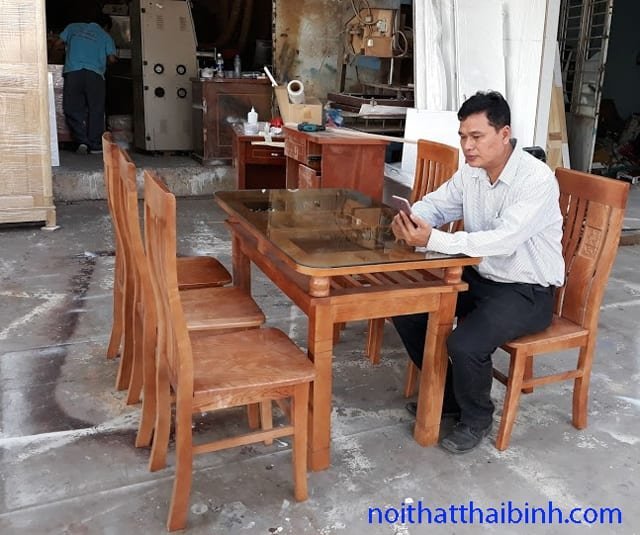 Bộ bàn ăn gỗ xoan đào Bộ bàn ăn gỗ xoan đào MS 9752