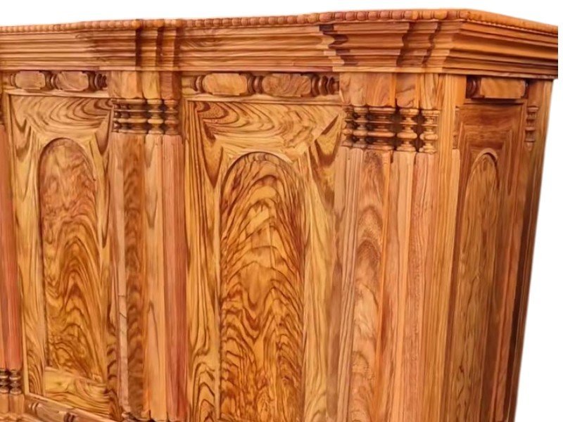 Cận cảnh vân gỗ gõ đỏ tủ thờ gia đình chất lượng