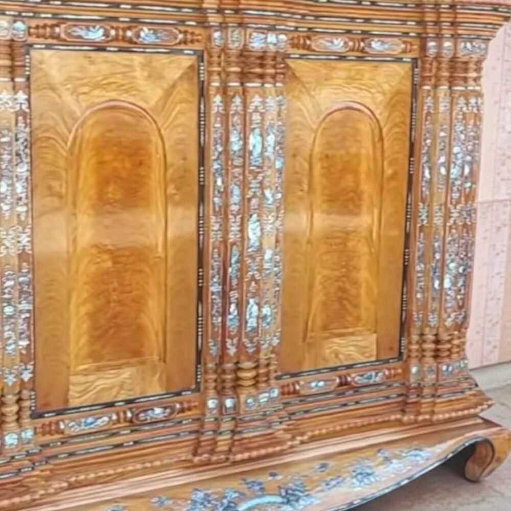 Tủ thờ gỗ gõ đỏ 19 trụ cao cấp MS 3344 - nhìn tổng thể
