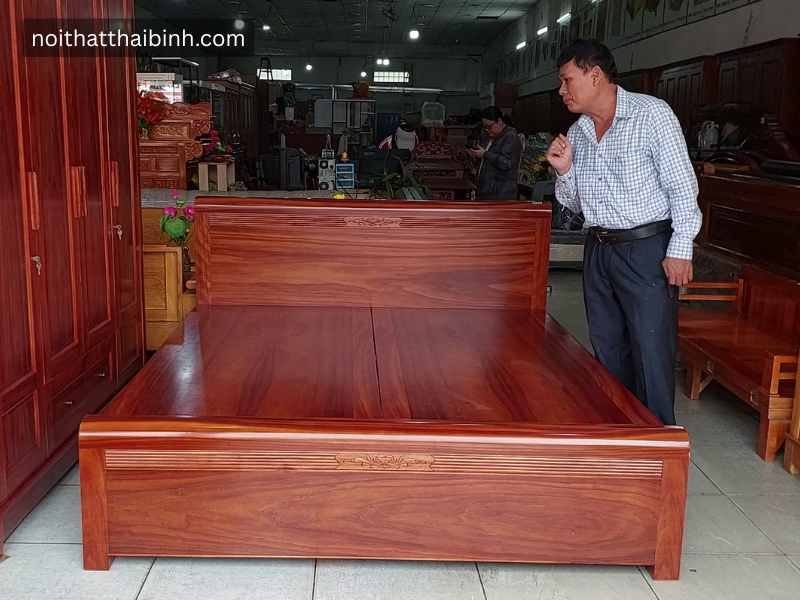 Giường ngủ gỗ tự nhiên vân cẩm Giường ngủ gỗ tự nhiên vân cẩm - kỹ thuật đóng mộng chắc chắn