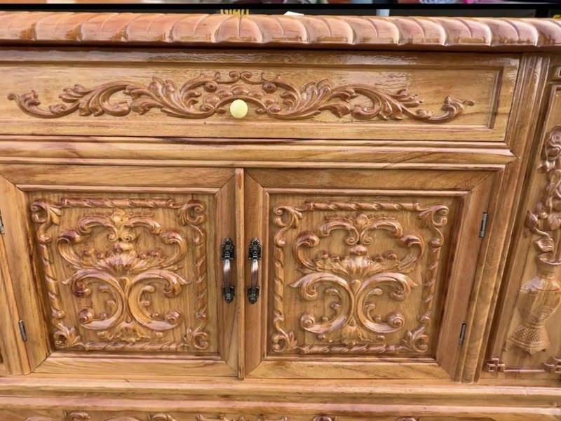 Kệ tivi gỗ gõ đỏ tự nhiên