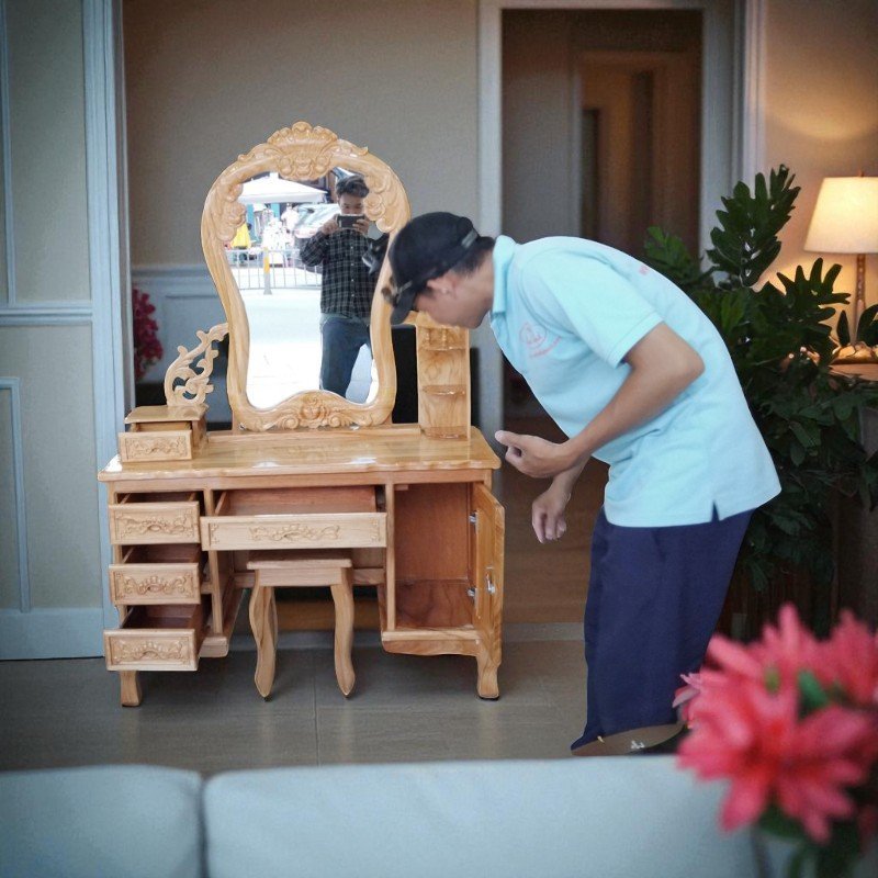 Mẫu Bàn Trang Điểm Gỗ Gõ Đỏ Tự Nhiên
