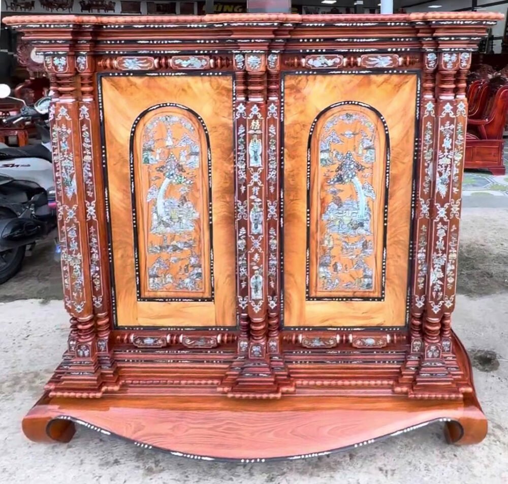 Mẫu tủ thờ đẹp 9 trụ truyền thống cho phòng thờ