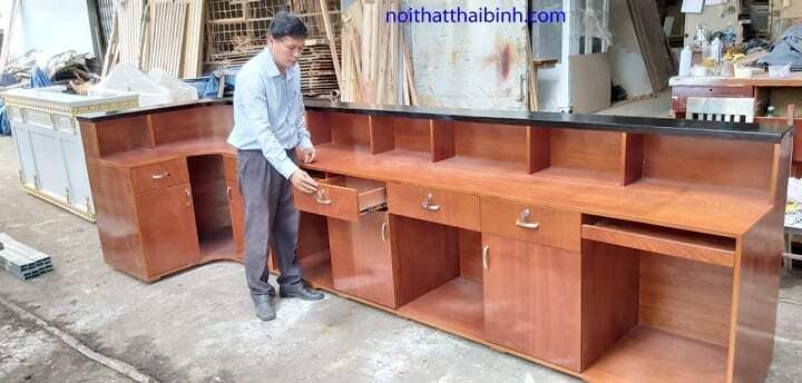 Quầy tiếp tân dài MS 9936 - đóng tại xưởng Thái Bình TPHCM