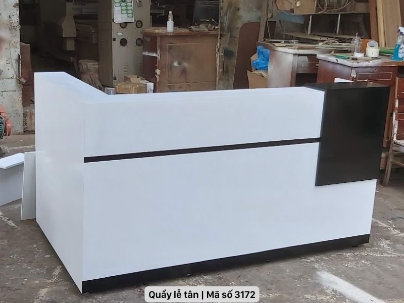 Bàn tiếp tân MS 3172