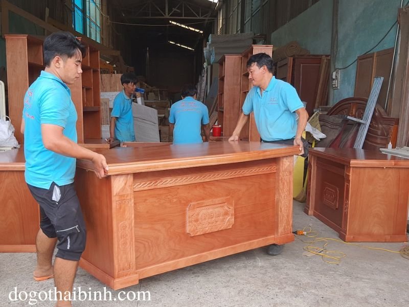 Mẫu bàn làm việc gỗ tự nhiên đẹp