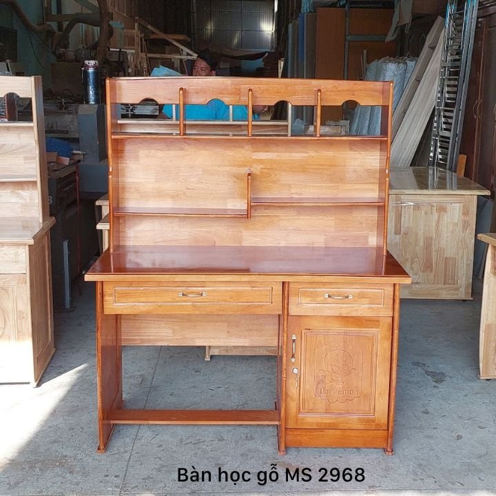 Bàn học gỗ tự nhiên MS 2968 - nhìn tổng thể