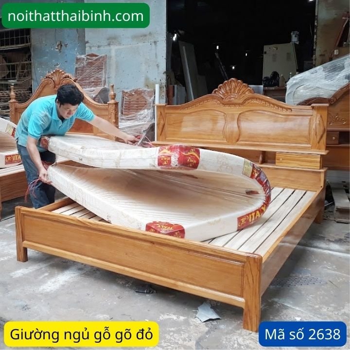 Giường ngủ gỗ gõ đỏ 1m6 tự nhiên thiết kế sang trọng Giường ngủ gỗ gõ đỏ 1m6 MS 2638 - nhìn tổng thể