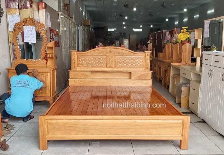 Giường ngủ gỗ gõ đỏ tự nhiên