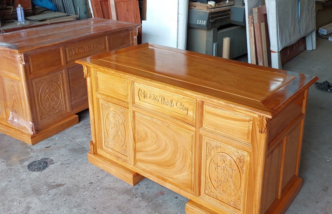 Bàn làm việc » Bàn làm việc gỗ gõ đỏ