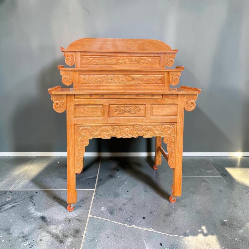 Bàn thờ Phật chung với gia tiên