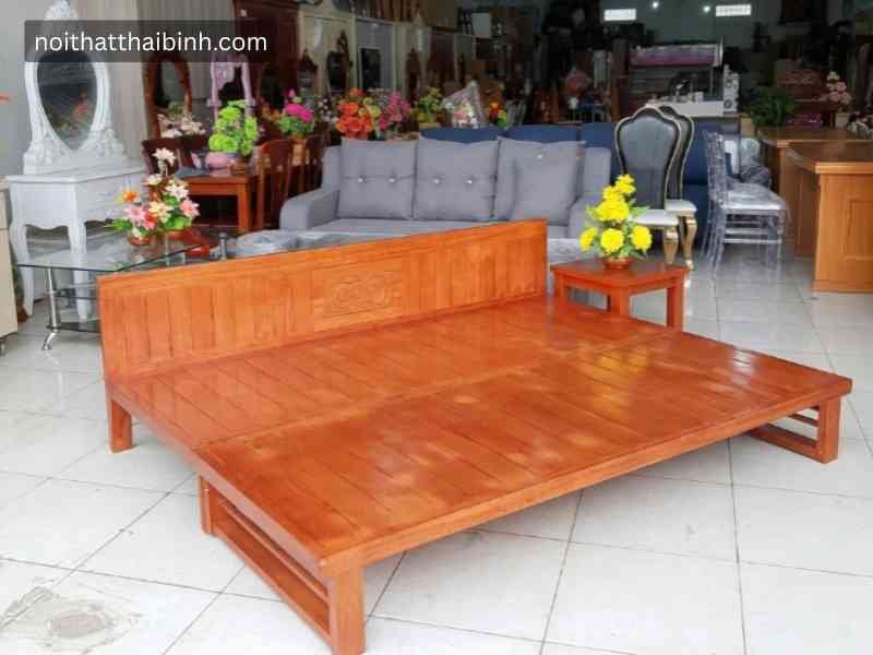 Giường gấp thành ghế bằng gỗ tại cửa hàng đồ gỗ Thái Bình