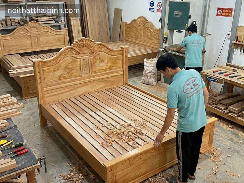 Giường ngủ gỗ gõ đỏ tự nhiên - Mã số 3097