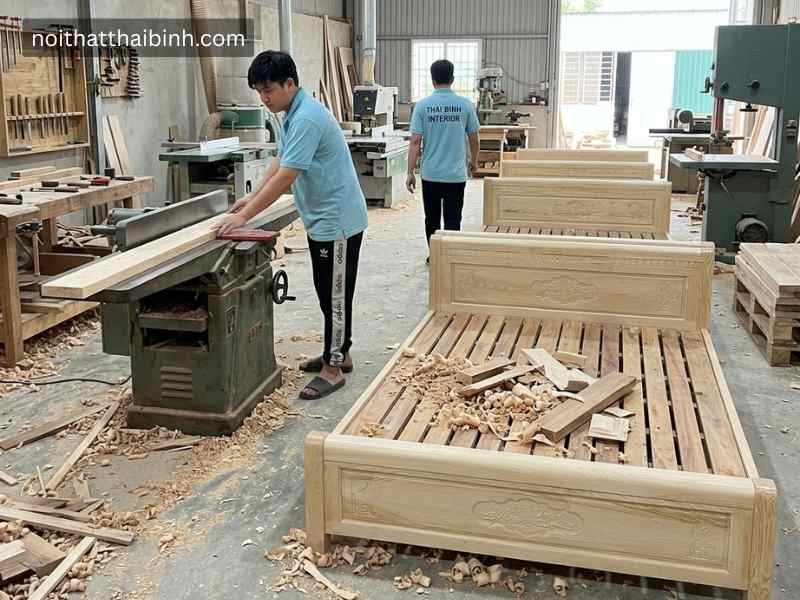 Giường ngủ gỗ sồi tự nhiên