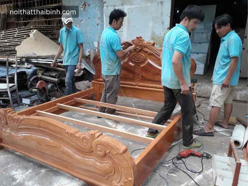 Giường ngủ