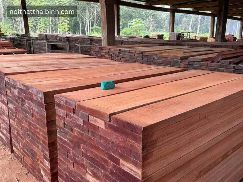 Gỗ Xoan Đào Là Gì? Đặc Điểm, Giá Bán Và Kinh Nghiệm Chọn Mua