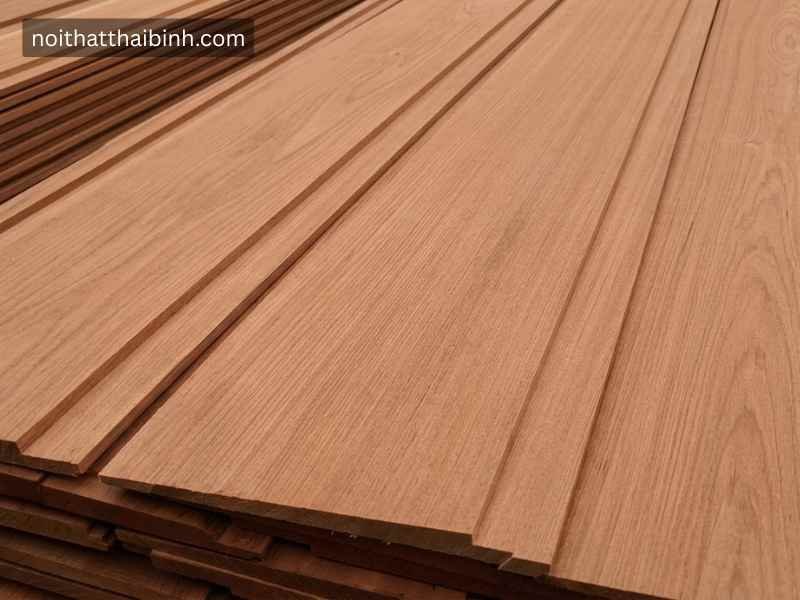 Gỗ Xoan Đào Là Gì? Đặc Điểm, Giá Bán Và Kinh Nghiệm Chọn Mua