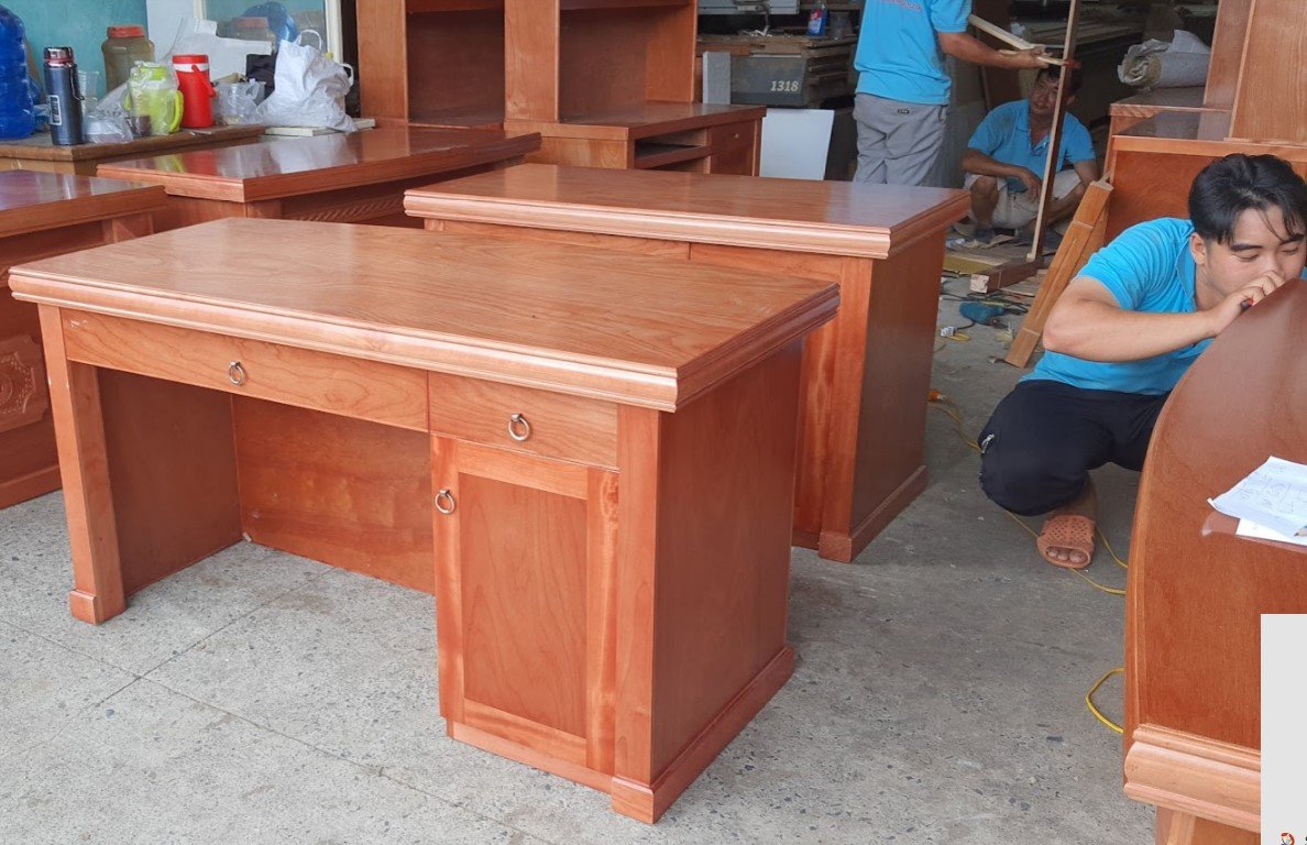 Hướng bàn làm việc hợp tuổi