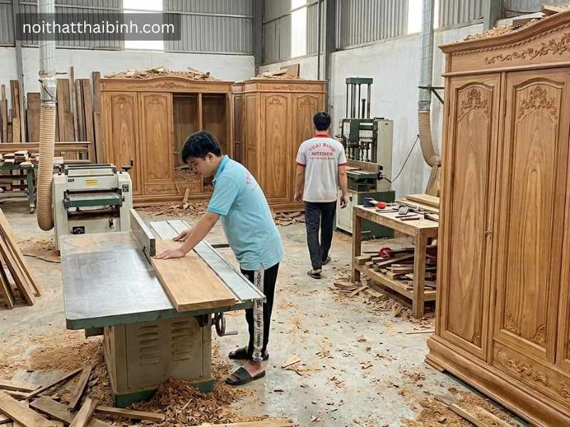 Tủ Áo Tiêu Chuẩn Cho Phòng Ngủ Master tại xưởng mộc Thái Bình
