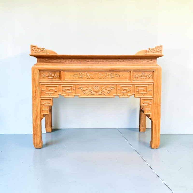 Vị Trí Đặt Bàn Thờ Phật Và Bàn Thờ Gia Tiên Trong Nhà